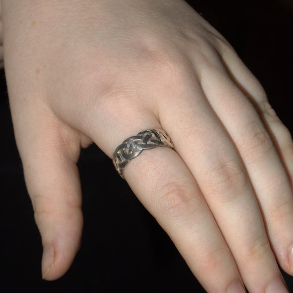 solid 925 silver Celtic ring 
