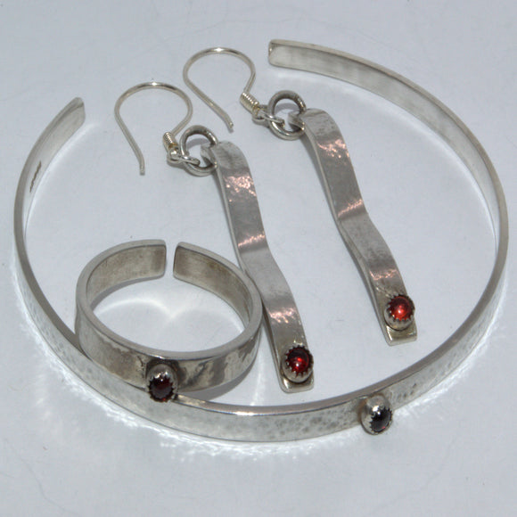 solid silver and Garnet jewellery set