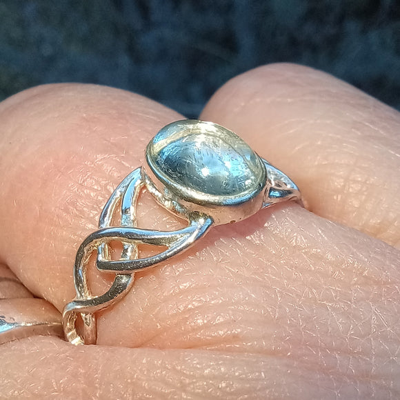 925 silver and Aquamarine Celtic ring