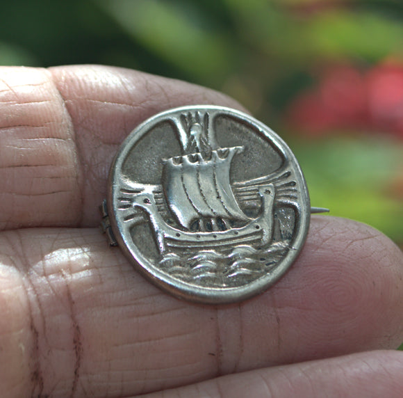 vintage Iona Viking long ship brooch