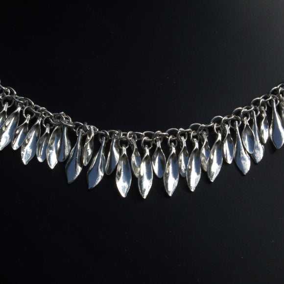 silver fancy leaf chain necklace