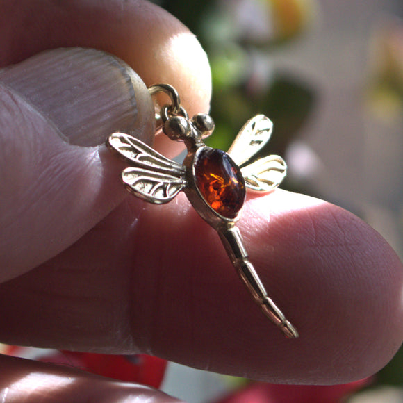 solid 9ct gold Amber dragonfly pendant