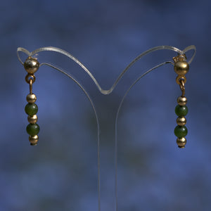 vintage Jade 9ct gold bead drop earrings