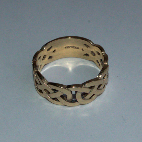 9ct solid gold Celtic band