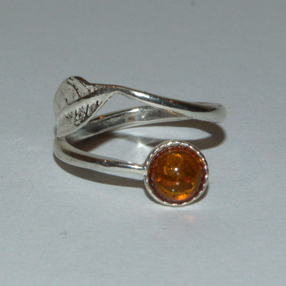 Silver-Amber-nature-ring