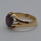 solid 18ct yellow gold Garnet ring