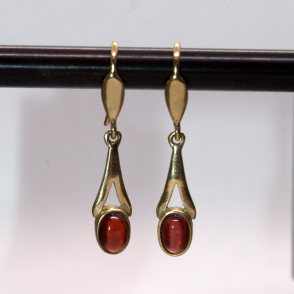 9ct Gold and Garnet dangle earrings