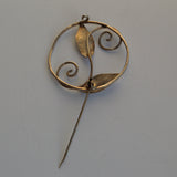 vintage silver leaves brooch unfastened