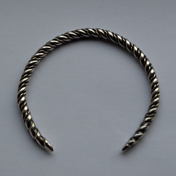 hand forged silver twisted wire bangle