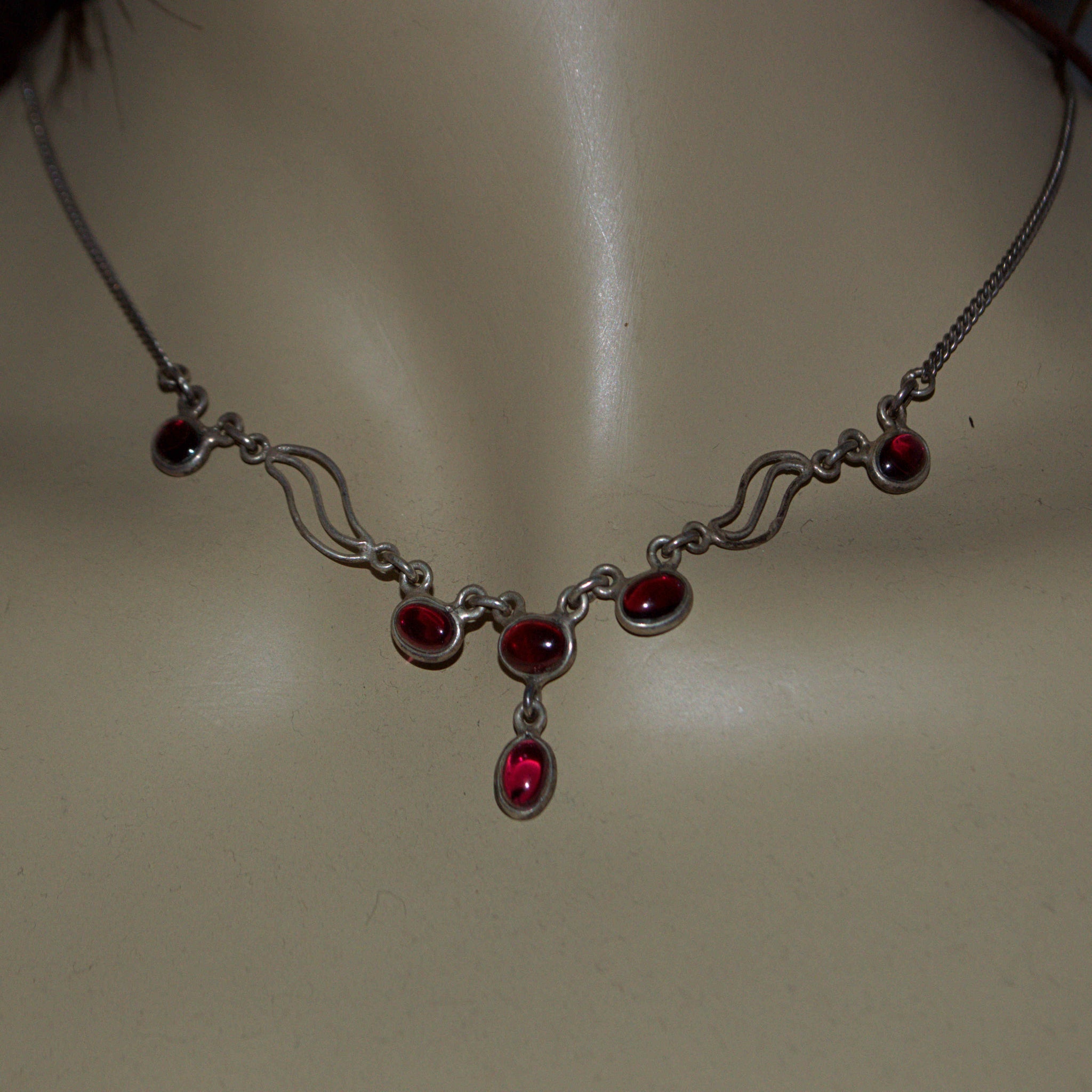 Rhodolite garnet necklace | Fringe necklace | Jethro Marles